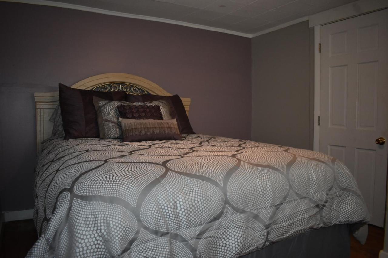 Cozy 2 Bedroom House Adrian Экстерьер фото