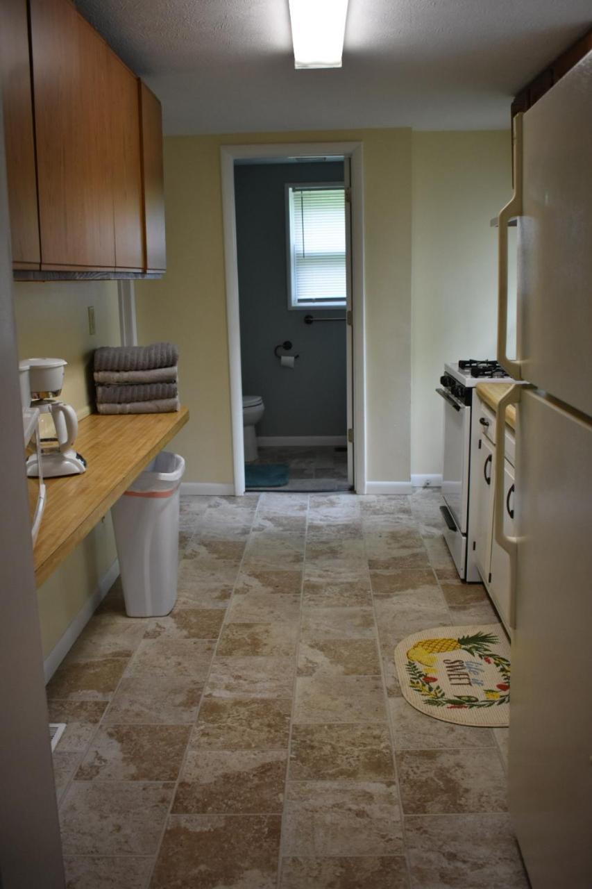 Cozy 2 Bedroom House Adrian Экстерьер фото